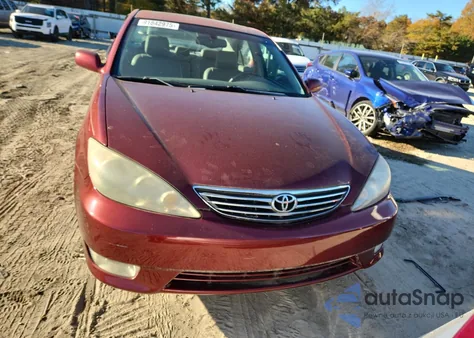 2005 Toyota Camry Le from USA, damaged, VIN 4T1BF30K25U104009